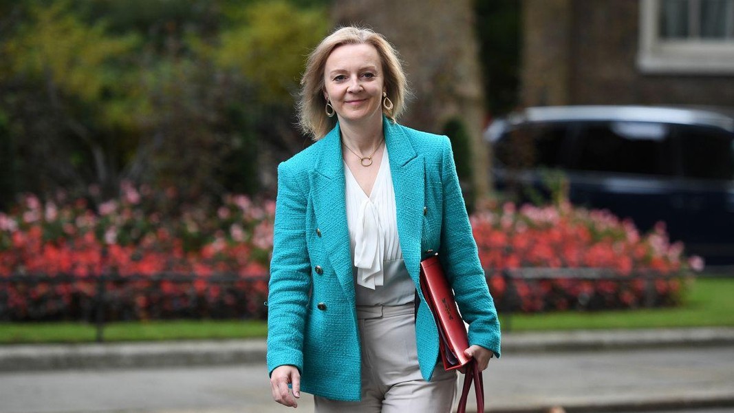 Tân Thủ tướng Liz Truss mang bóng dáng 'bà đầm thép' của Anh