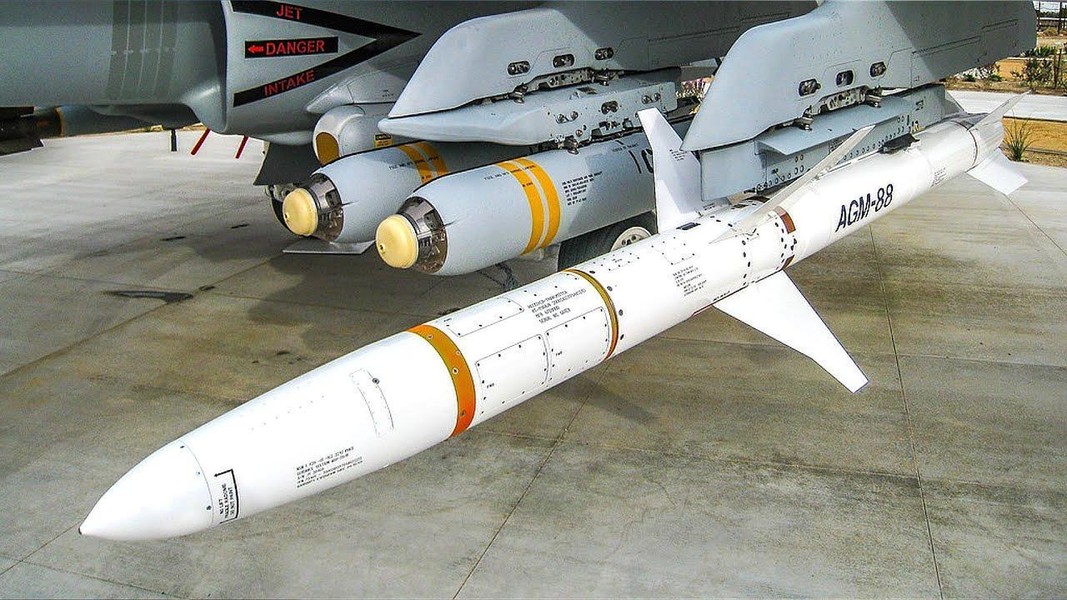 Nga tuyên bố bắn hạ 2 tên lửa chống radar Mỹ cấp cho Ukraine