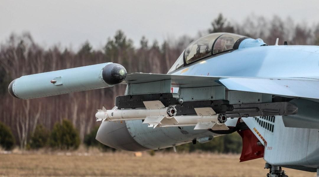 Sức mạnh Không quân Iran tăng vọt nếu mua đủ 64 'chiến thần' Su-35 Nga