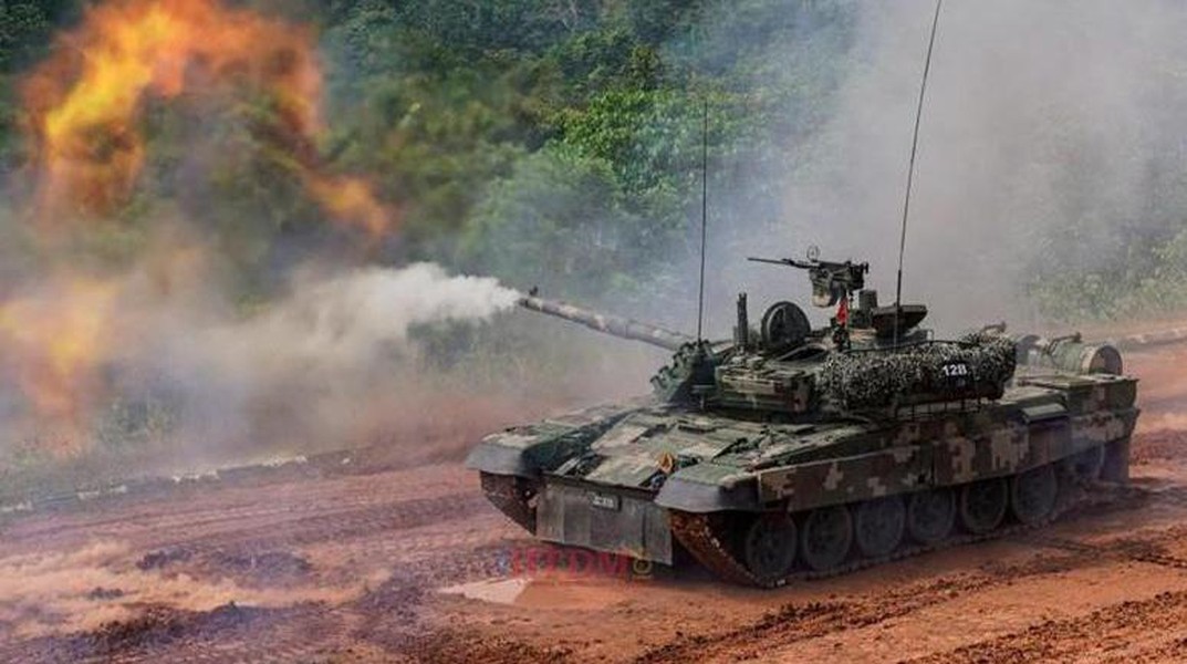 Truyền thông Nga: 24 xe tăng PT-91 và T-72M1 Ba Lan vượt biên giới vào Ukraine