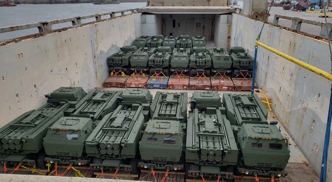 Mỹ chuyển thêm 18 pháo phản lực HIMARS cho Ukraine