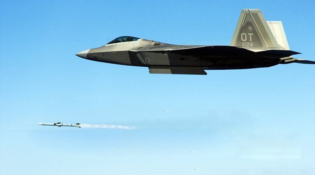 'Rắn lửa bầu trời' AIM-9X đã được Mỹ sử dụng để bắn hạ khinh khí cầu
