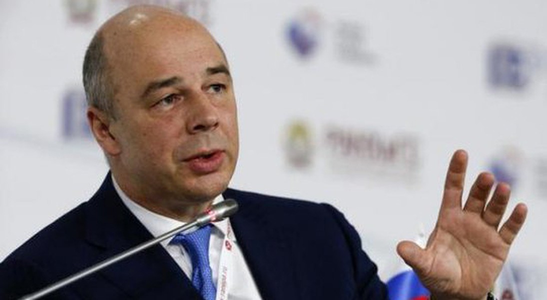 Doanh thu dầu khí Nga giảm gần 40%