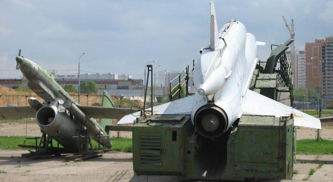 UAV khổng lồ Tu-141 Liên Xô vẫn cực kỳ nguy hiểm