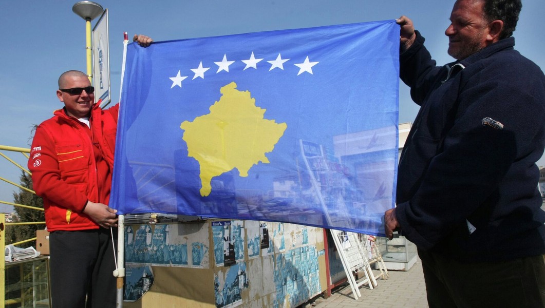 Serbia thất vọng khi Mỹ bán 'sát thủ chống tăng' Javelin cho Kosovo