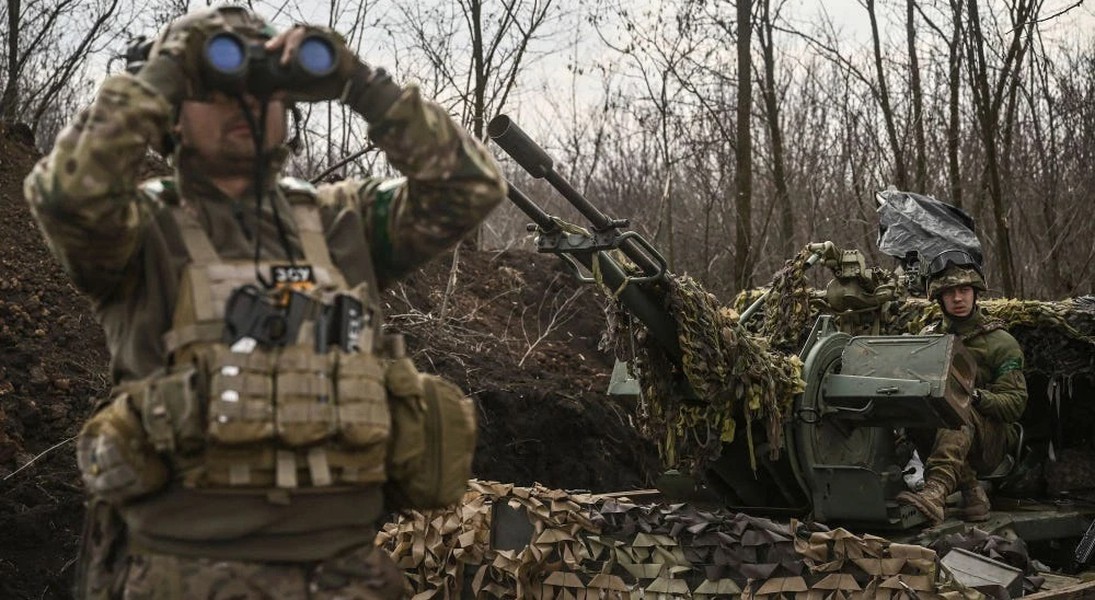 Thiết giáp siêu hiếm của Nga bị UAV tự sát Ukraine tập kích