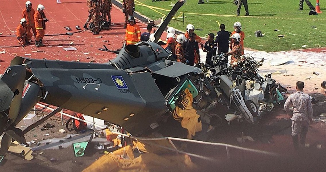Hai trực thăng AW-139 của hải quân Malaysia đâm nhau, 10 người chết