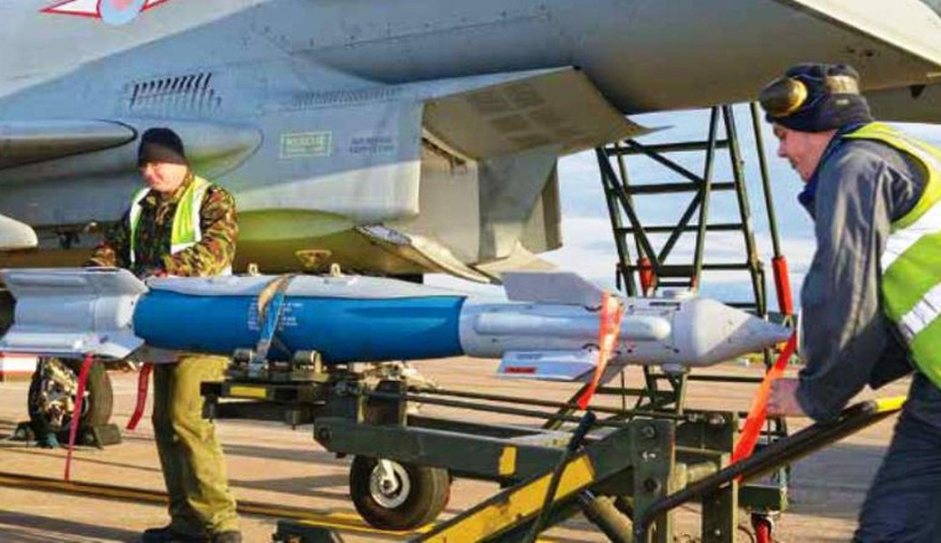 Uy lực bom Paveway IV dẫn đường laser mà Anh chuyển cho Ukraine