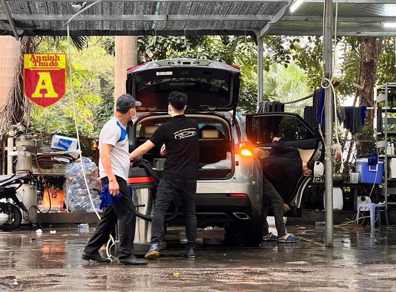 Giá rửa xe ôtô tăng vọt trước Tết nguyên đán Nhâm Dần