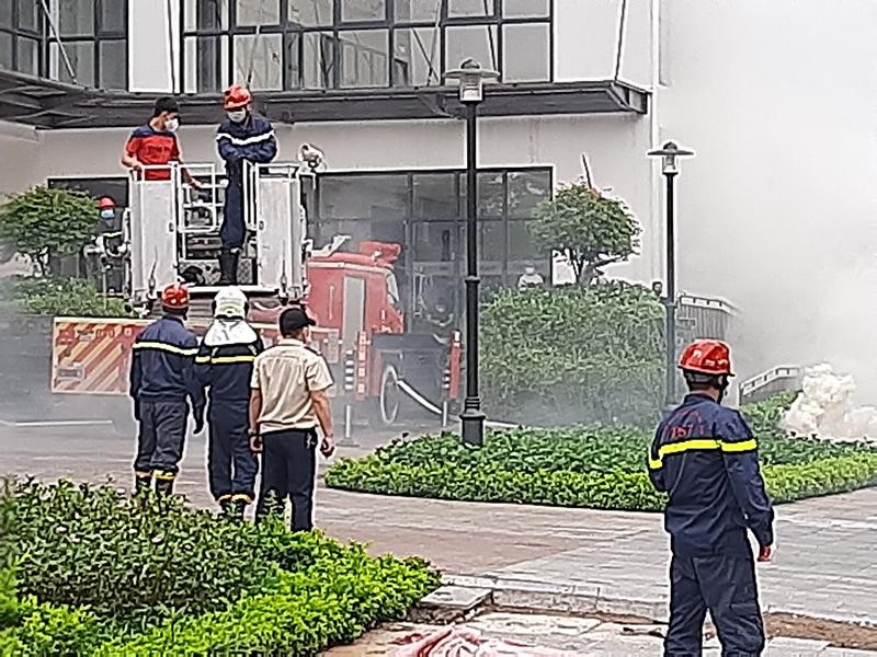 Tình huống giả định xảy ra cháy, nổ ở nơi đông người tại huyện Thanh Trì