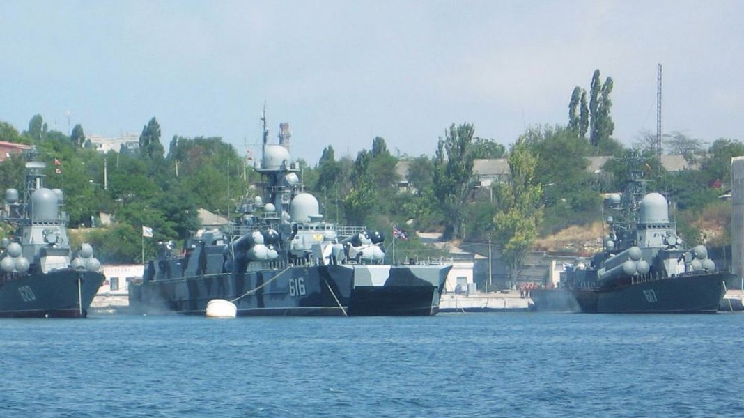 [ẢNH] Cựu Đô đốc hải quân Mỹ: Phải cứng rắn để ngăn chặn Nga ở Biển Đen