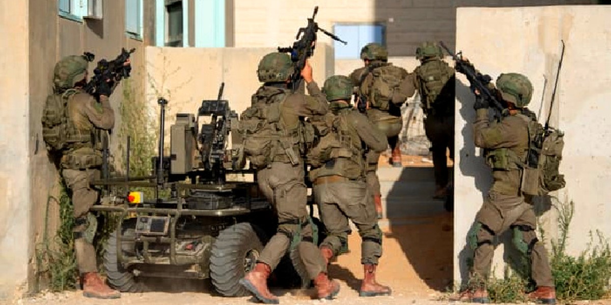 [ẢNH] Quân đội Syria thiệt hại nặng vì đòn tập kích bất ngờ của đặc nhiệm Israel