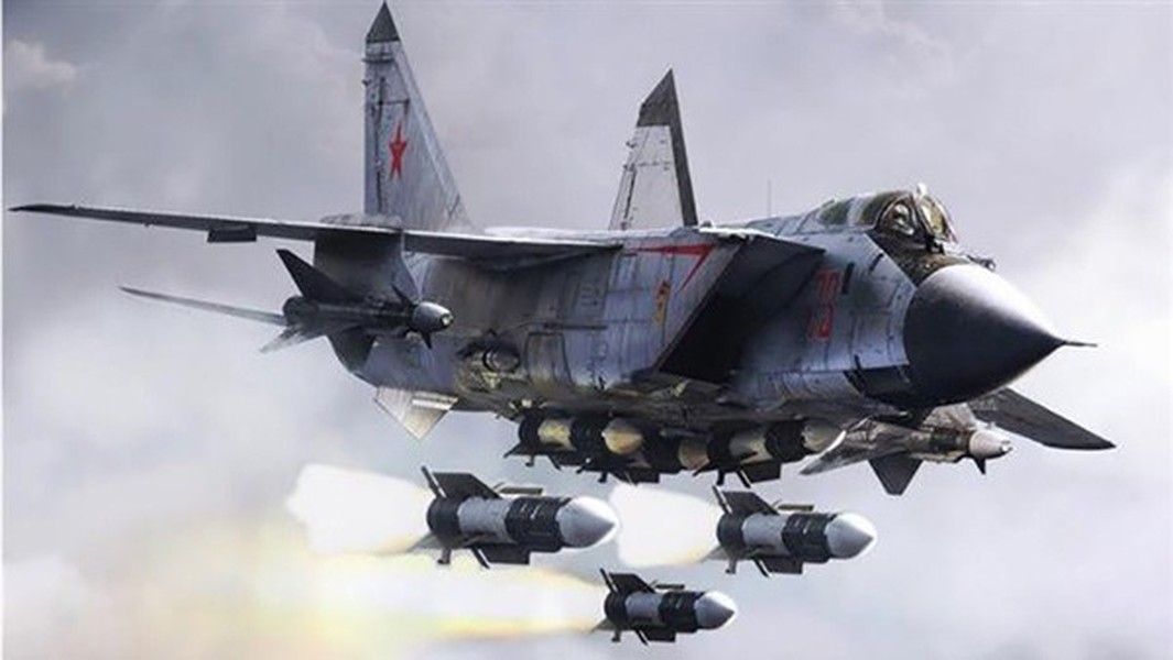 [ẢNH] Báo Mỹ nói về sự nguy hiểm của tiêm kích đánh chặn MiG-31 Nga