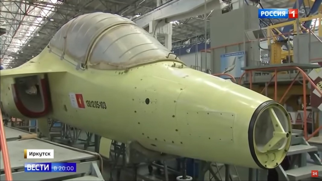 [ẢNH] Nga hé lộ hình ảnh máy bay Yak-130 đầu tiên của Việt Nam