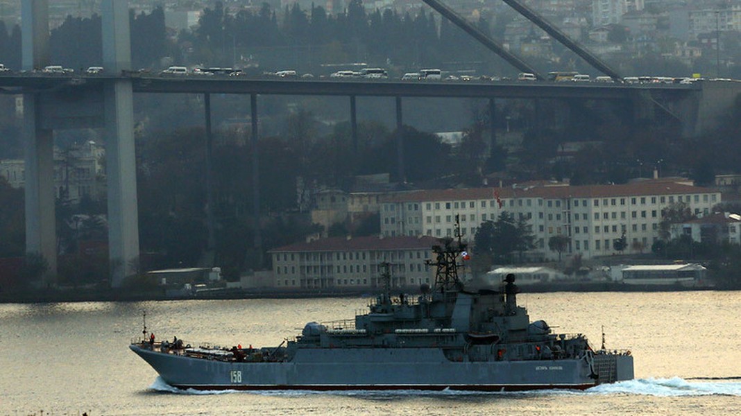 [ẢNH] Thổ Nhĩ Kỳ có thể dùng eo biển Bosphorus để mặc cả với Nga về Crimea?