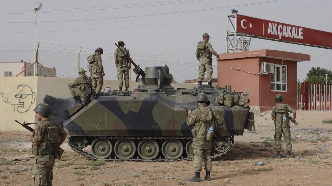 [ẢNH] Nga tấn công trực diện Thổ Nhĩ Kỳ tại Syria trong khi ‘uốn dẻo cơ bắp’ ở Karabakh