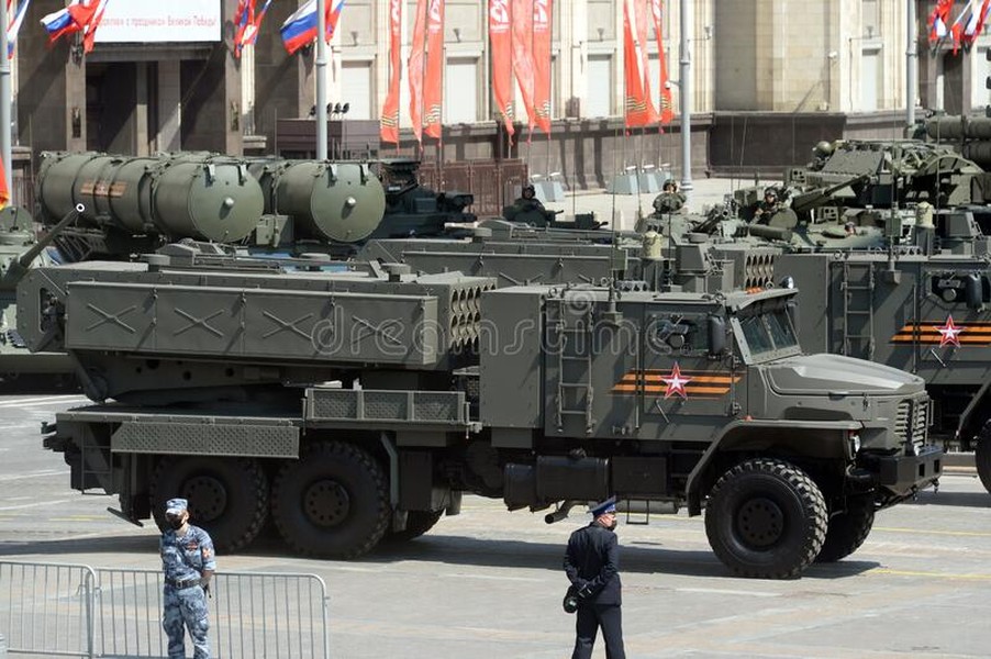 [ẢNH] Mỹ muốn cấm vận TOS-2 Tosochka của Nga vì... quá mạnh