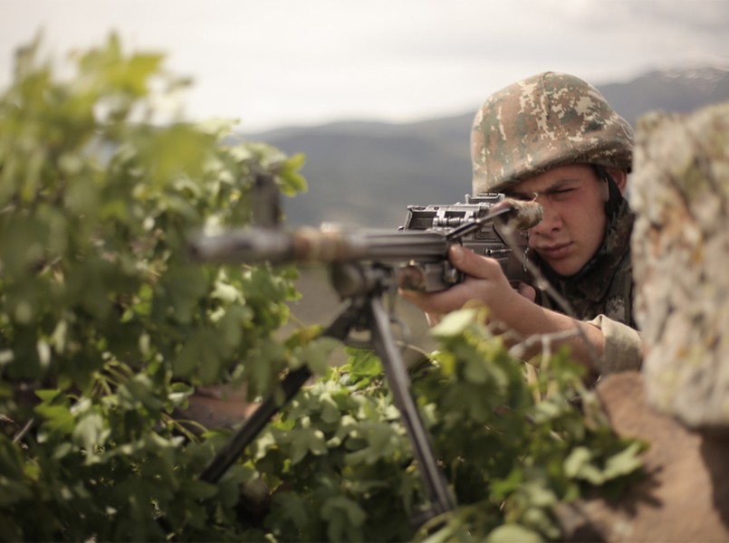 [ẢNH] Nguy cơ xung đột bùng phát khi quân đội Artsakh từ chối tuân thủ lệnh ngừng bắn