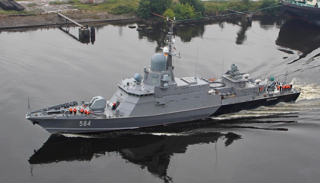 [ẢNH] Nga biên chế tàu tên lửa tàng hình đầu tiên trang bị Pantsir-M