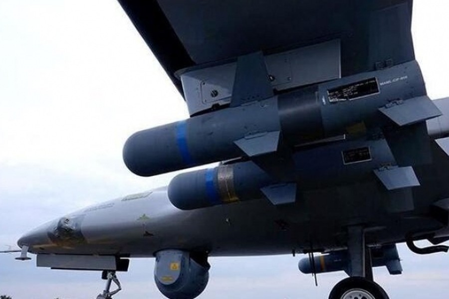 [ẢNH] UAV Bayraktar TB2 Ukraine lần đầu tấn công vào Donbass?
