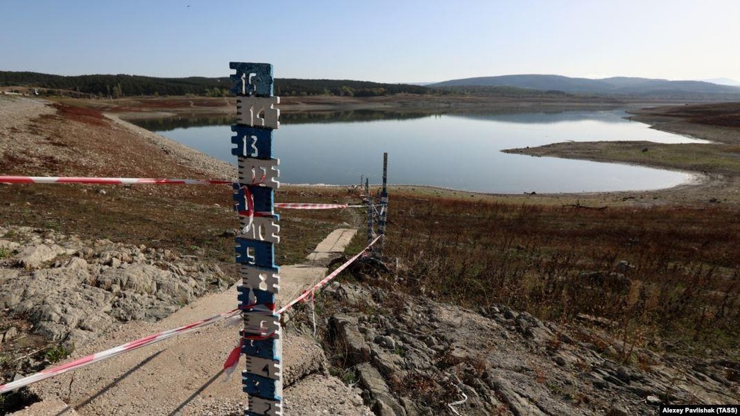 [ẢNH] Đòn hiểm của Nga buộc Ukraine dỡ bỏ phong tỏa nguồn nước cho Crimea?