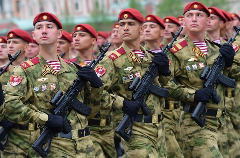 [ẢNH] Quân đội Nga đã thay đổi mạnh mẽ như thế nào sau 10 năm?