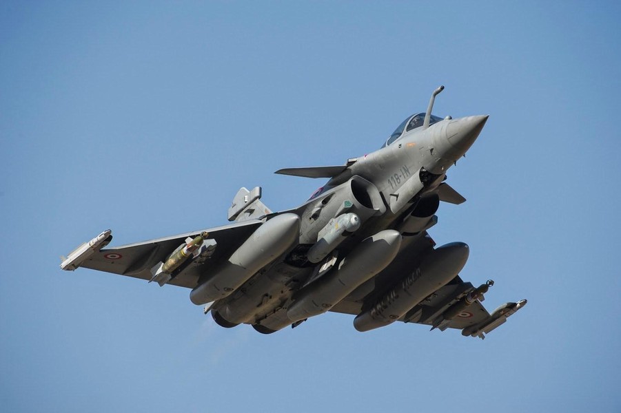 [ẢNH] Mỹ ép Pháp vô hiệu hóa tiêm kích Rafale nếu Ấn Độ quyết mua S-400?