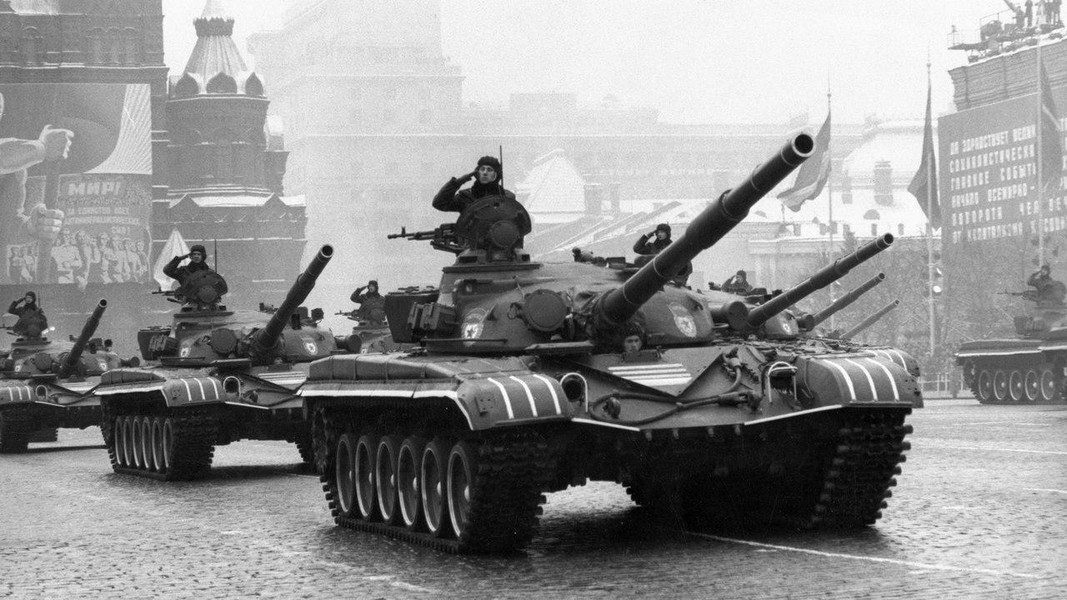 [ẢNH] Giải mật việc Trung Quốc có được xe tăng T-72 tối tân vào đầu thập niên 1980