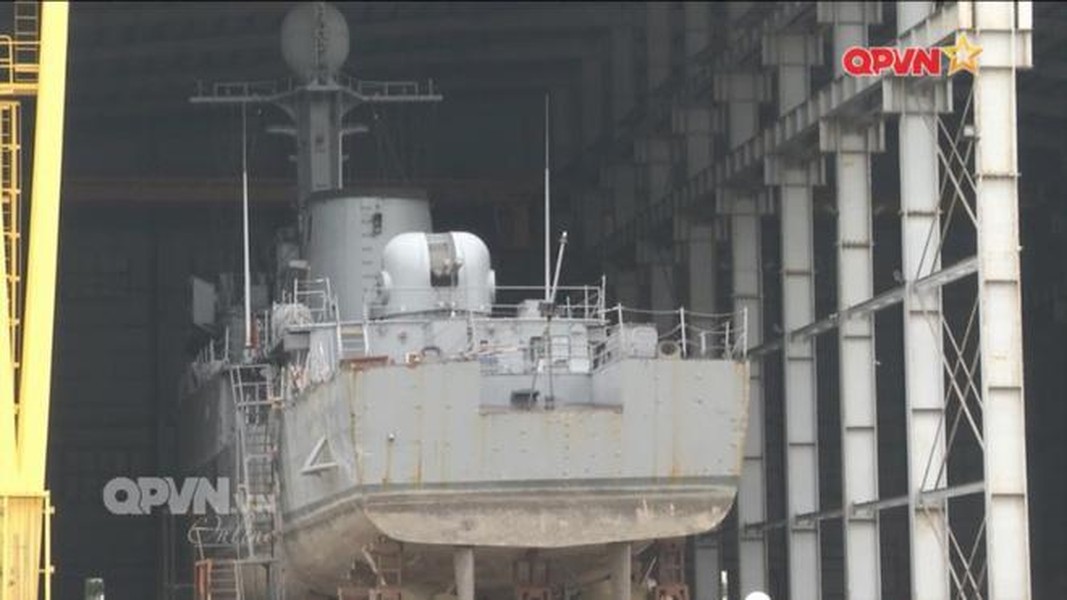 [ẢNH] Báo Nga bình luận việc Việt Nam tháo tên lửa Uran-E khỏi tàu hộ vệ Pohang