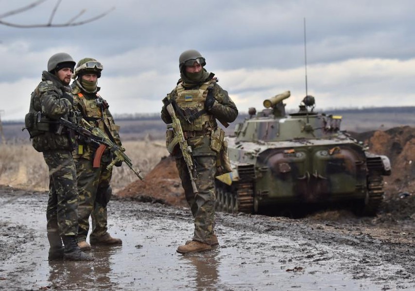 [ẢNH] Chuyên gia Nga giải thích lý do tình trạng Donbass ngày càng trầm trọng hơn