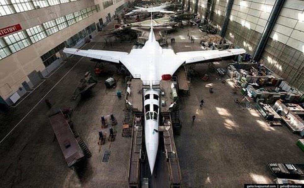 [ẢNH] Tupolev có thể phải bồi thường lớn vì chậm tiến độ nâng cấp Tu-160
