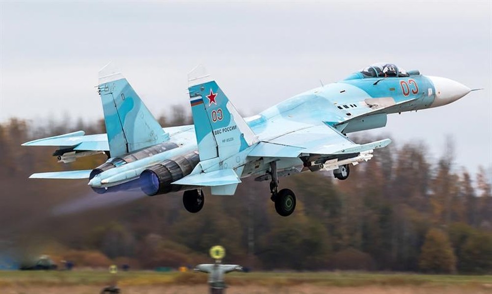 [ẢNH] Su-27 Nga 
