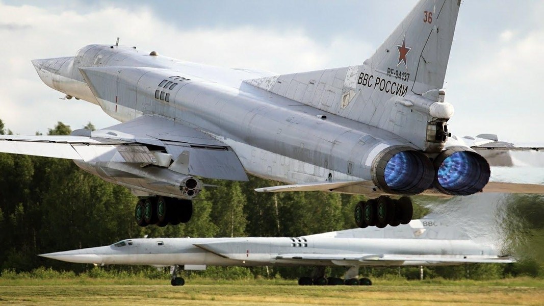 [ẢNH] Tu-22M3 Nga gặp lỗi nghiêm trọng khiến trung đoàn trưởng thiệt mạng