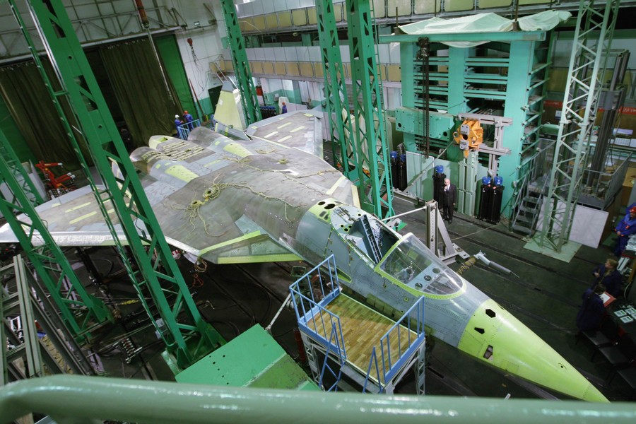 [ẢNH] Không quân Nga bị phá sản kế hoạch tiếp nhận tiêm kích Su-57?