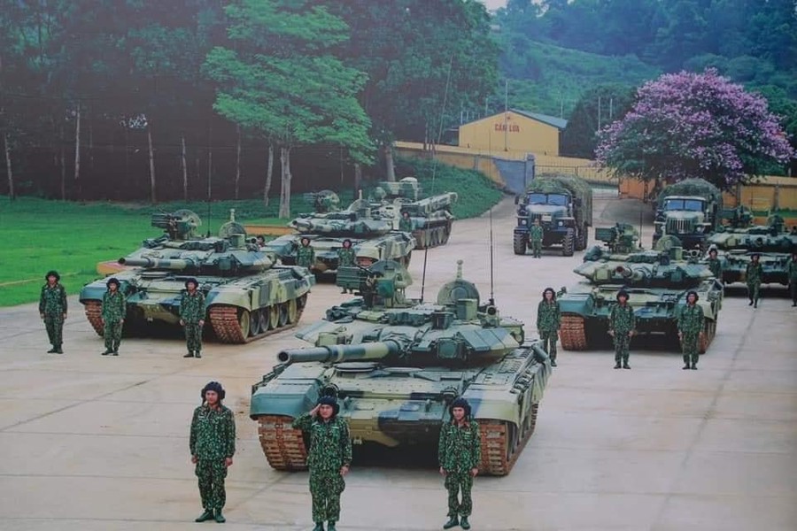 [ẢNH] Vai trò bất ngờ của xe cứu kéo BREM-1M Việt Nam