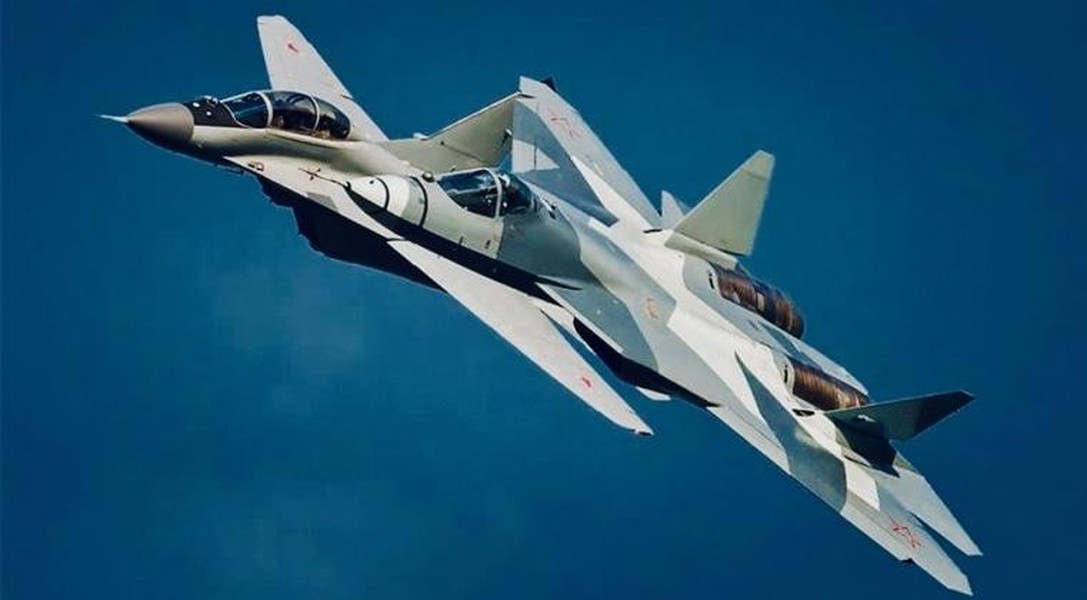 [ẢNH] Hé lộ thời điểm tàu sân bay Nga được trang bị tiêm kích tàng hình Su-57