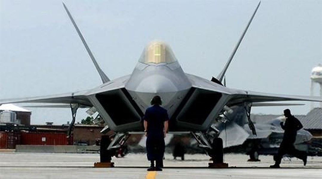 [ẢNH] Tham mưu trưởng Không quân Mỹ gây sốc với ý định loại bỏ F-22