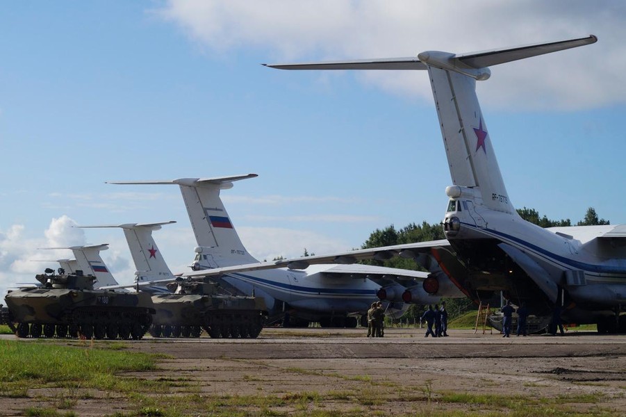 [ẢNH] Vì sao ông Putin muốn gấp rút nâng cấp không quân vận tải và lính dù Nga?