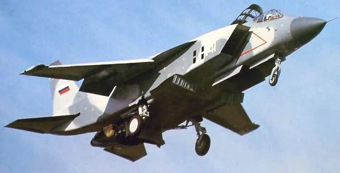 [ẢNH] Hồi sinh Yak-141 cho tàu bổ bộ Dự án 23900 sẽ xóa bỏ hạn chế của Hải quân Nga