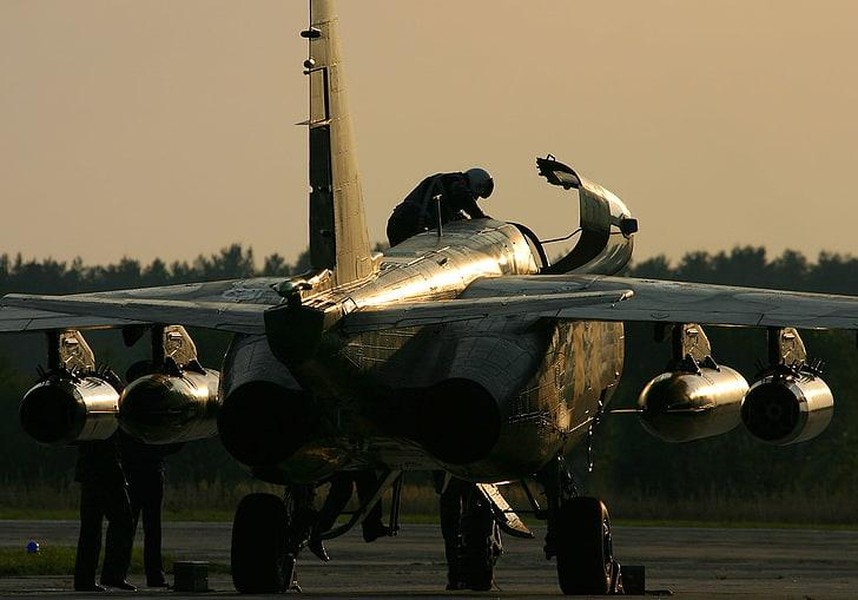[ẢNH] Không quân Ukraine sắp cạn nguồn phi công chiến đấu