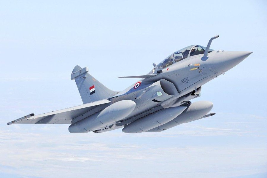 [ẢNH] Su-35 thất bại cực sốc khi lần đầu ‘đọ cánh’ cùng Rafale