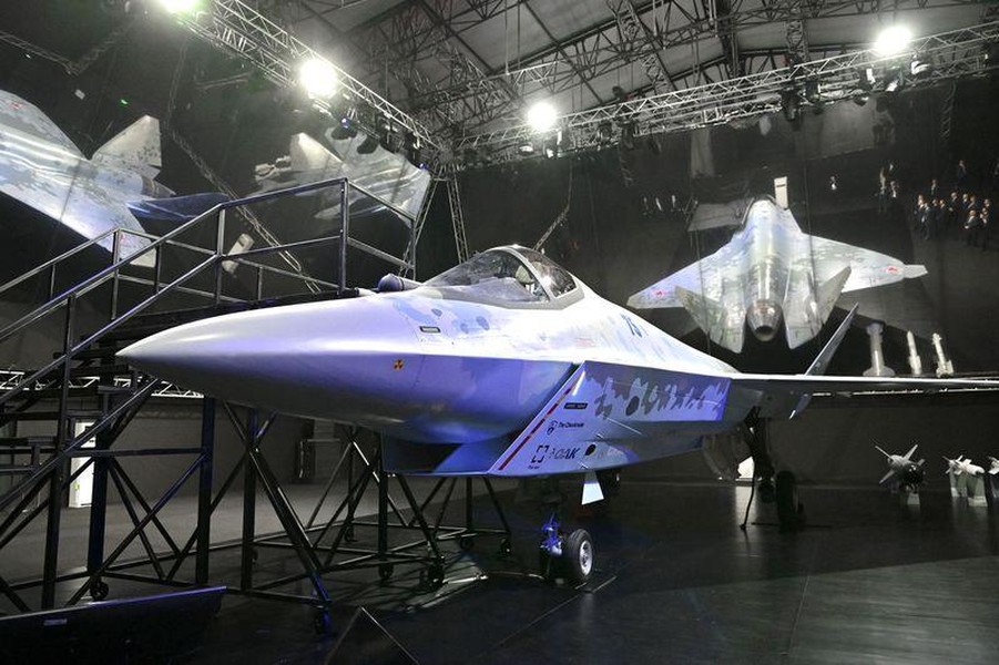 [ẢNH] MiG công bố tiêm kích tàng hình hạng nhẹ cạnh tranh trực tiếp với Su-75