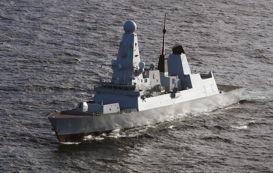 [ẢNH] Tham mưu trưởng Hạm đội Biển Đen bị cách chức sau vụ việc HMS Defender