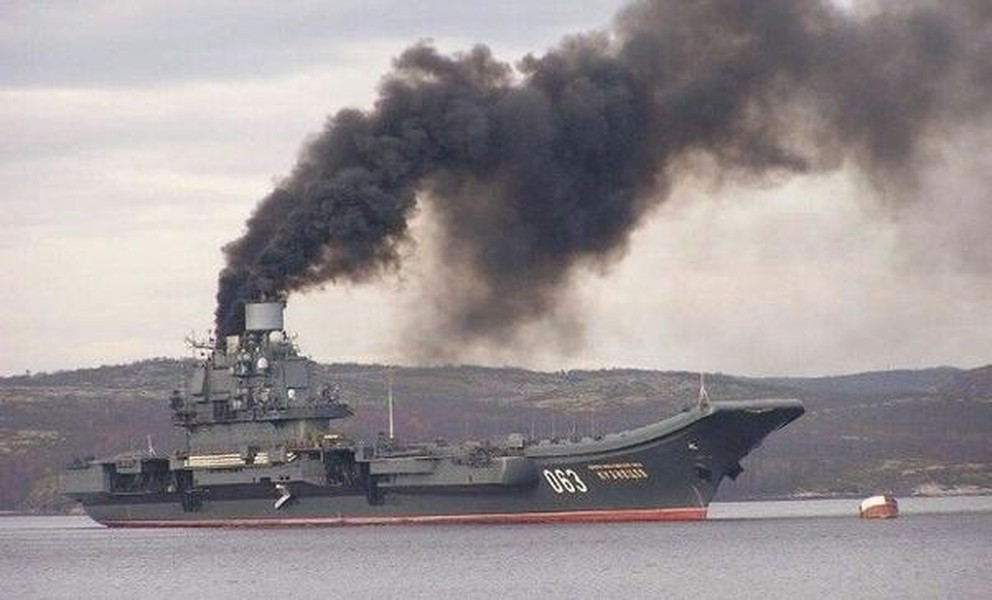 [ẢNH] Nga giành lại tàu sân bay Kuznetsov một cách đầy ngoạn mục như thế nào?