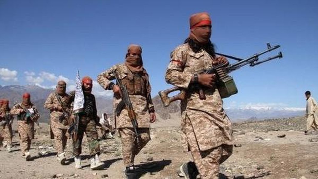 [ẢNH] Quân kháng chiến sắp nhận viện trợ từ Mỹ, sẵn sàng phản công Taliban?
