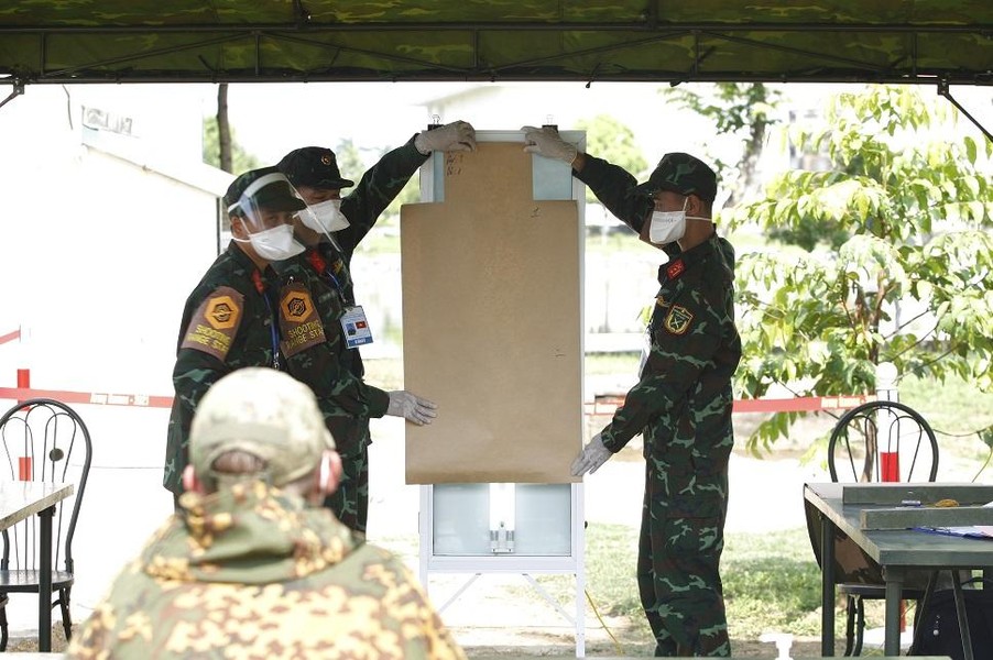 [ẢNH] Việt Nam dẫn đầu nội dung Xạ thủ bắn tỉa tại Army Games 2021