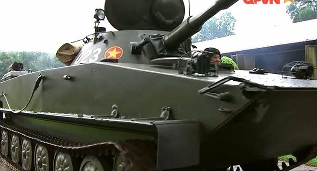 [ẢNH] Báo Nga bình luận việc Việt Nam tự nâng cấp xe tăng lội nước PT-76