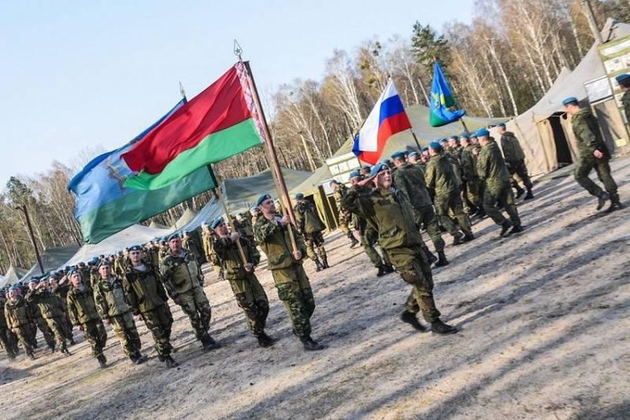 [ẢNH] Vì sao Quân đội Nga có thể sẽ ở lại Belarus hậu tập trận Zapad 2021?
