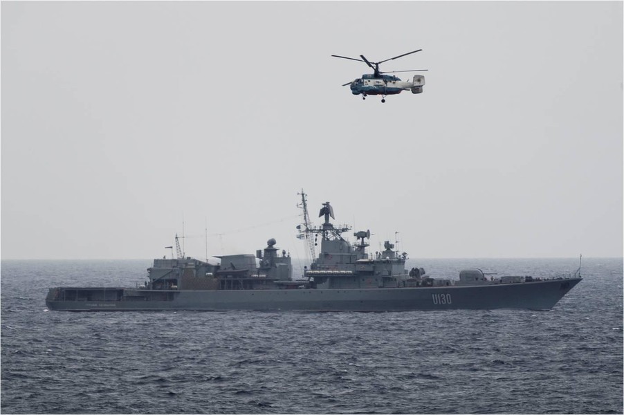 [ẢNH] Soái hạm Ukraine bị vô hiệu hóa trong khi Nga chẳng tốn một viên đạn
