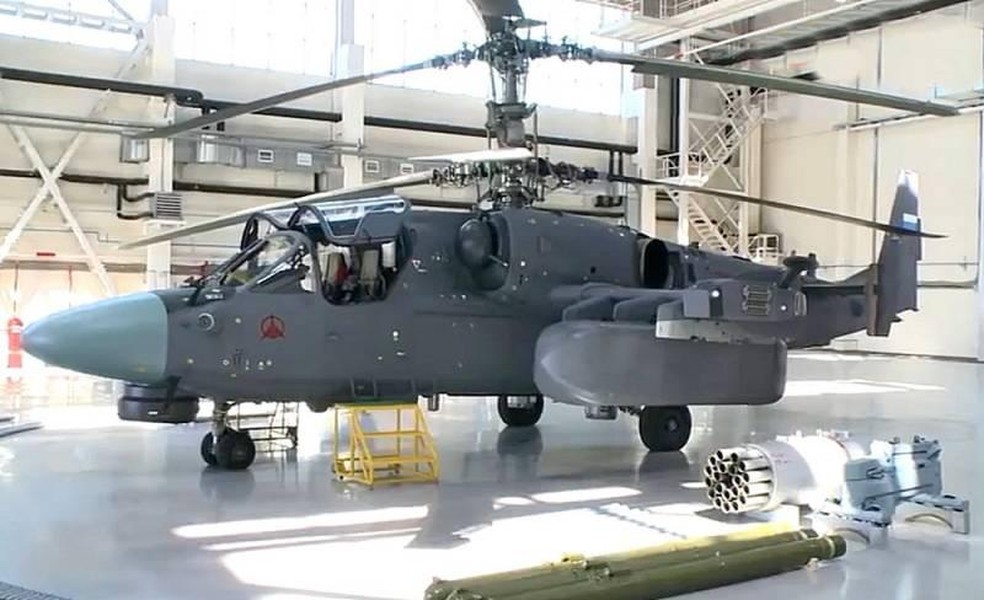 [ẢNH] Trung Quốc sắp mua số lượng cực lớn trực thăng Ka-52K Nga để trang bị cho tàu đổ bộ 